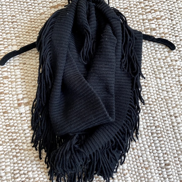 Roots infinity scarf - Picture 3 of 5